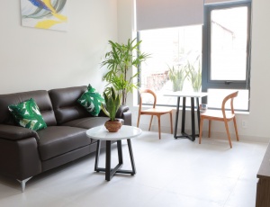 BEAUTIFUL BRIGHT APARTMENT CENTRALLY LOCATED IN NGYEN THI MINH KHAI, IN DISTRICT 1