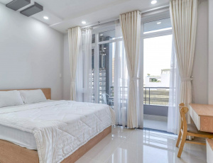 THAO DIEN BEAUTIFUL SERVICED APARTMENT, LARGE BALCONY