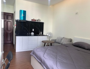 440USD - COZY APARTMENT WITH BALCONY IN DISTRICT 3, HAI BA TRUNG STREET