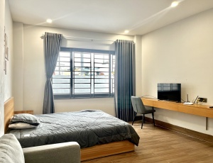 WARM AND COMFY APARTMENT IN DISTRICT 3, HAI BA TRUNG STREET, NEAR TAN DINH MARKET